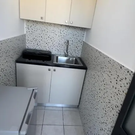Habitación en casa particular Polici